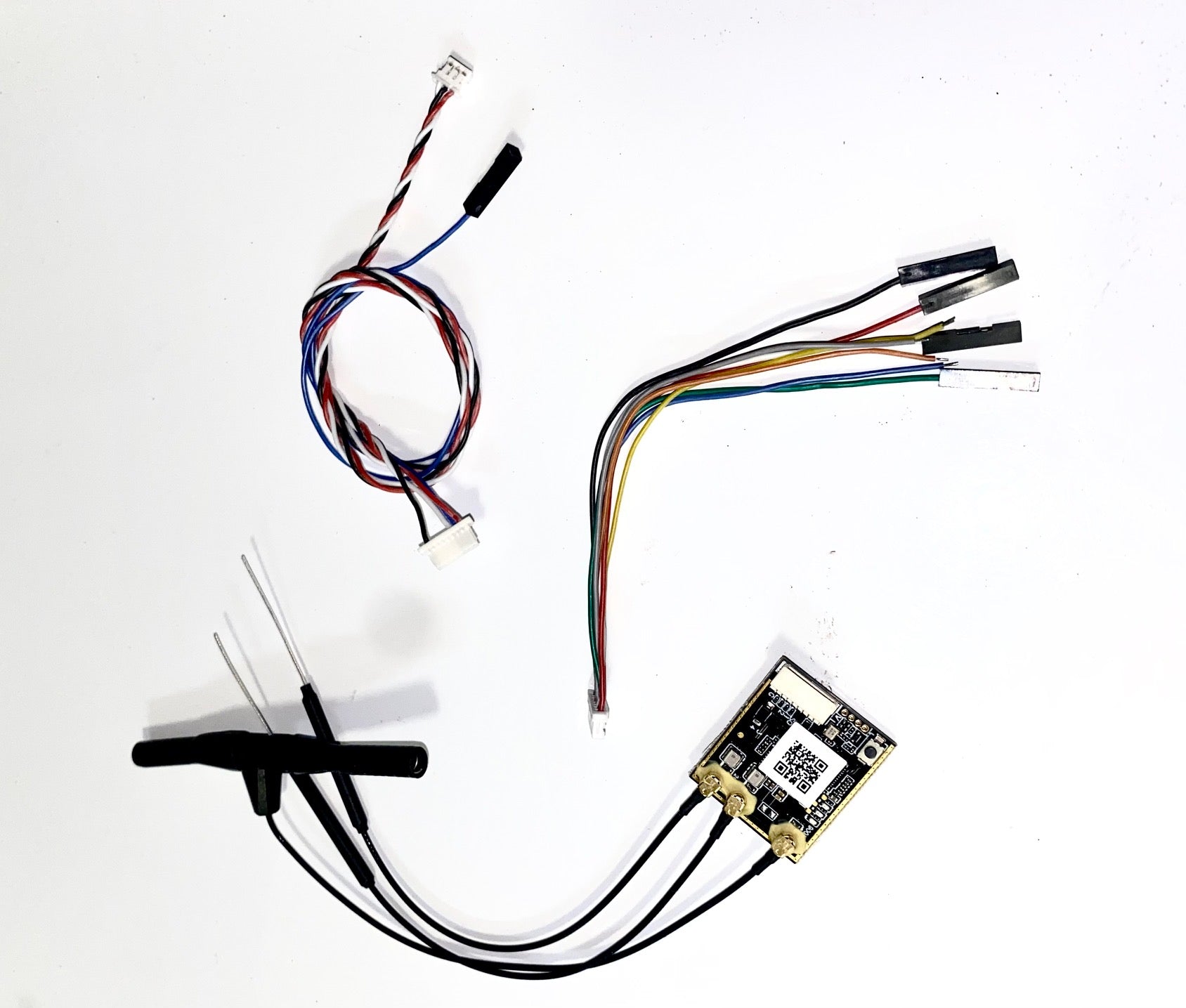 V1.6 TDMX TANDEM DUAL BAND 2.4/900MHZ RECEIVER W/ (18") AR SMOOTH FLIGHT CABLE
