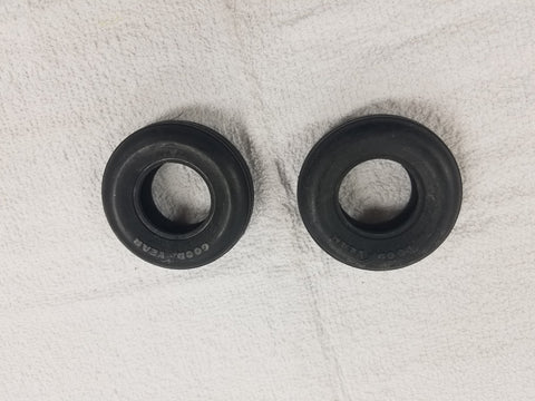 T-One Razor Main Tires
